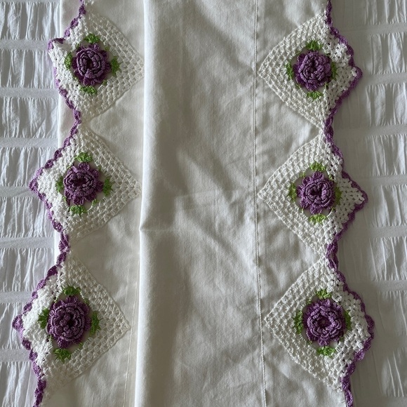 WABASSO Vintage Set of 2 Cotton Pillowcases Floral Crochet Trim Cottagecore - Picture 5 of 10